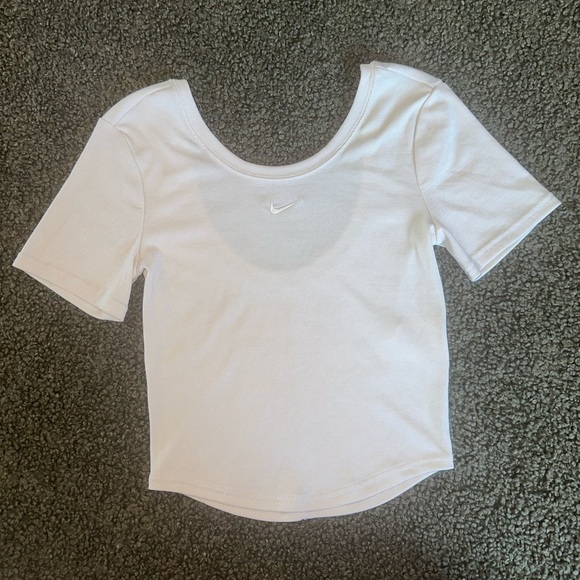 Nike Sportswear Chill Knit Tight Scoop-Back Short-Sleeve Mini-Rib Top / Size S - Picture 3 of 7
